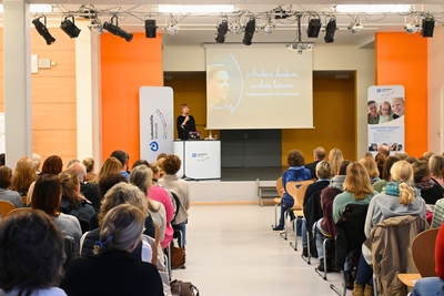 Der Vortrag mit Corina Elfe war gut besucht